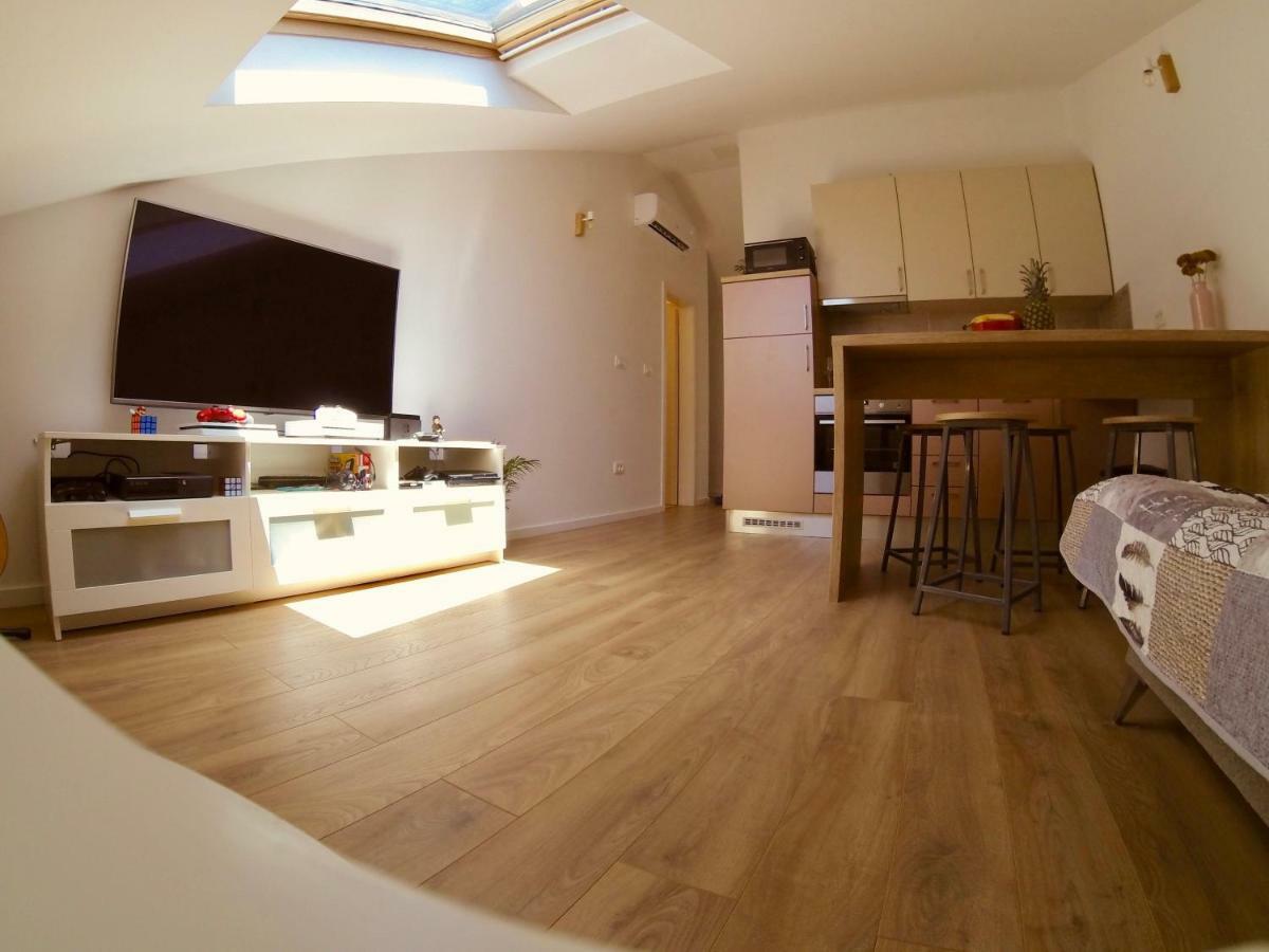 Geek Apartment 奥米什 外观 照片
